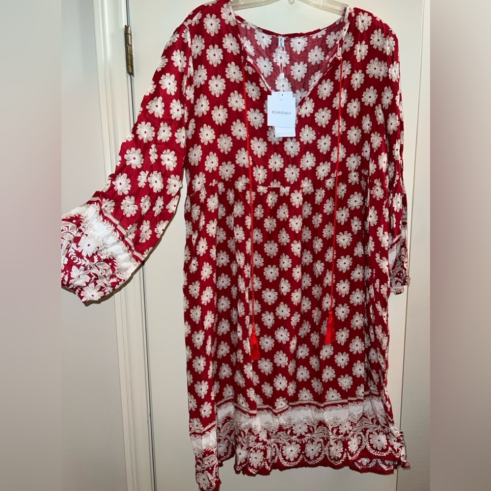 KoanDaily Red Floral Top